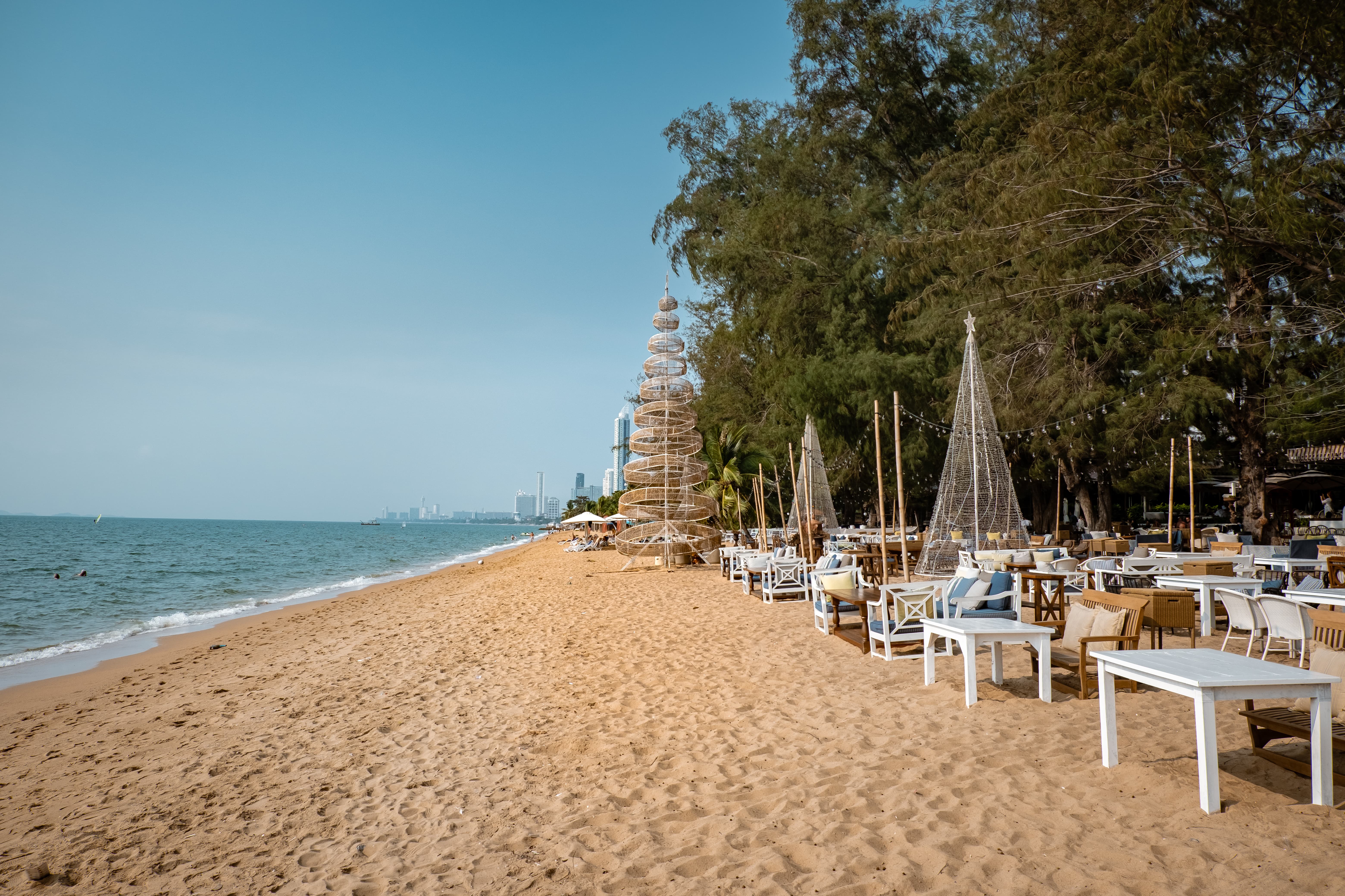 MUST EAT: Jomtien Beach